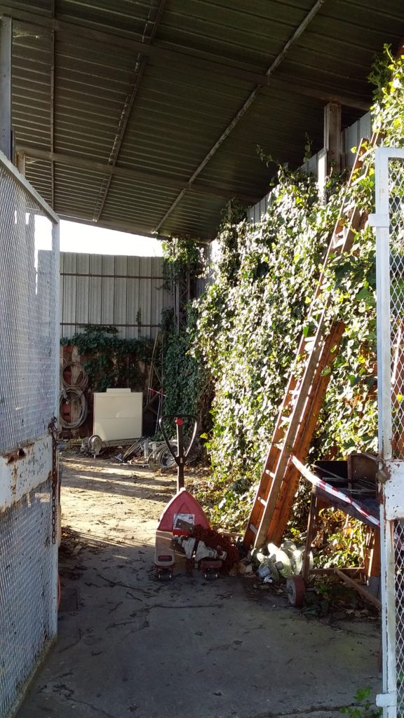 site de stockage avant l'opération d'ARCINS Environnement Service